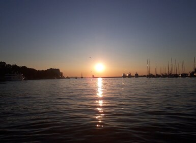 Zadar: recorrido en barco al atardecer