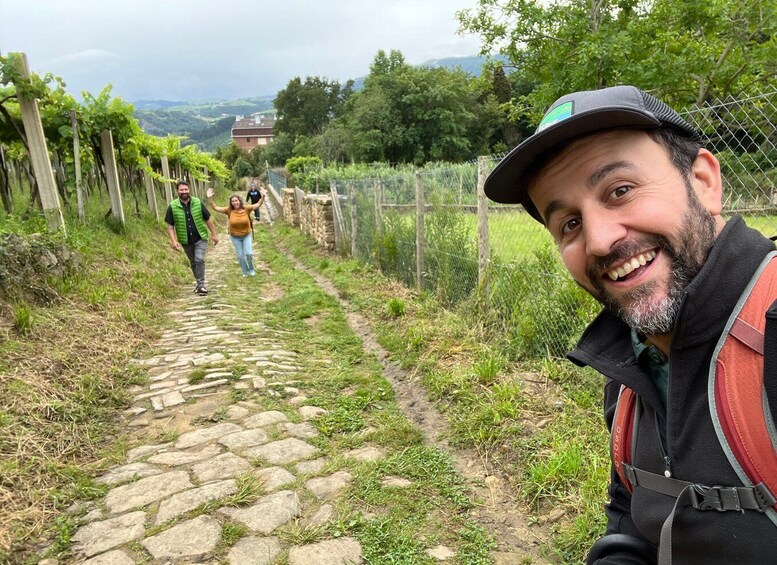 Picture 4 for Activity From San Sebastian: Guided Coastal Hike with Winery Tasting