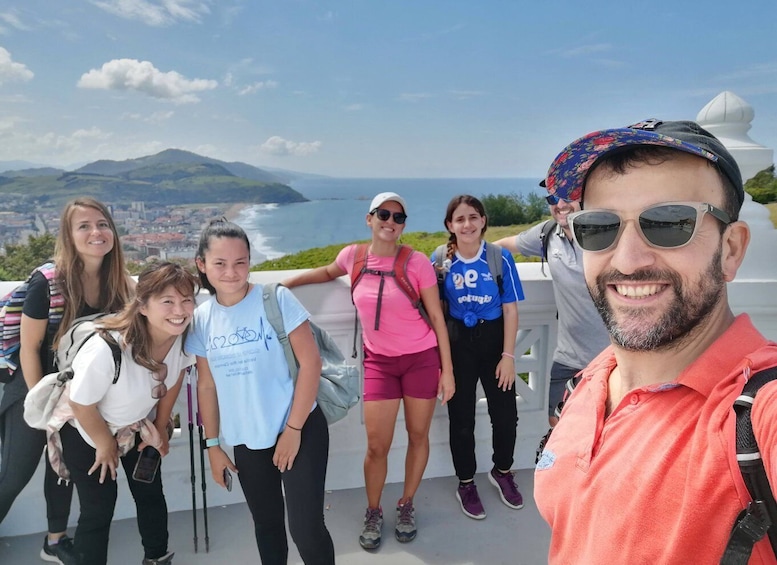 From San Sebastian: Guided Coastal Hike with Winery Visit