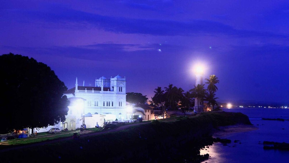 Picture 3 for Activity From Galle: Exclusive Village & Lagoon Cycling Tour in Galle
