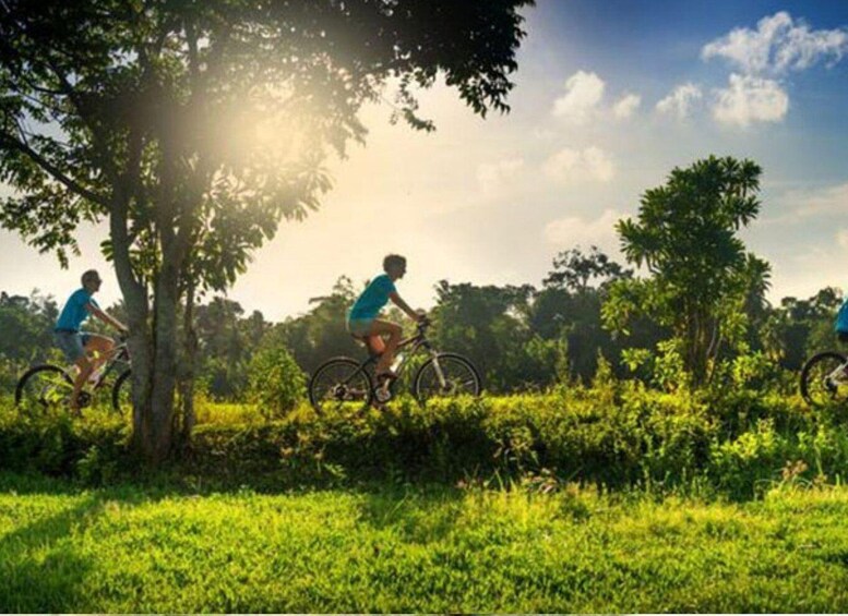 From Galle: Exclusive Village & Lagoon Cycling Tour in Galle