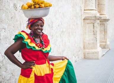 Private Street Food Tour in Walled City und Getsemani