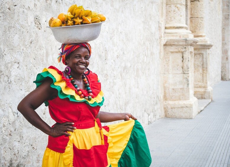 Private Street Food Tour in Walled City and Getsemani