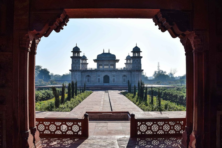 Picture 3 for Activity Taj Mahal Sunrise with Agra Fort by Tuk-Tuk