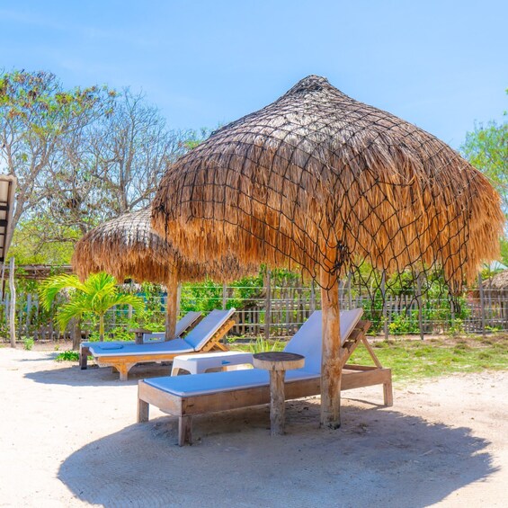 Picture 7 for Activity Cartagena: Encantada in Rosario Islands Boat Trip