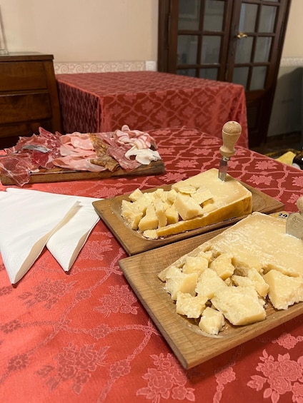 Picture 4 for Activity From Bologna: Parmesan Cheese & Balsamic Vinegar Tour+Lunch