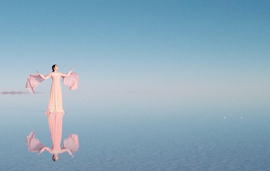 From Atacama Chile : 2-Day Uyuni Salt Flats Private Tour