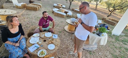 Puglia/Bari: E-Bike Adventure & Picnic in the Forest