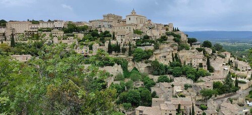 Discover the village of Luberon from Aix en Provence