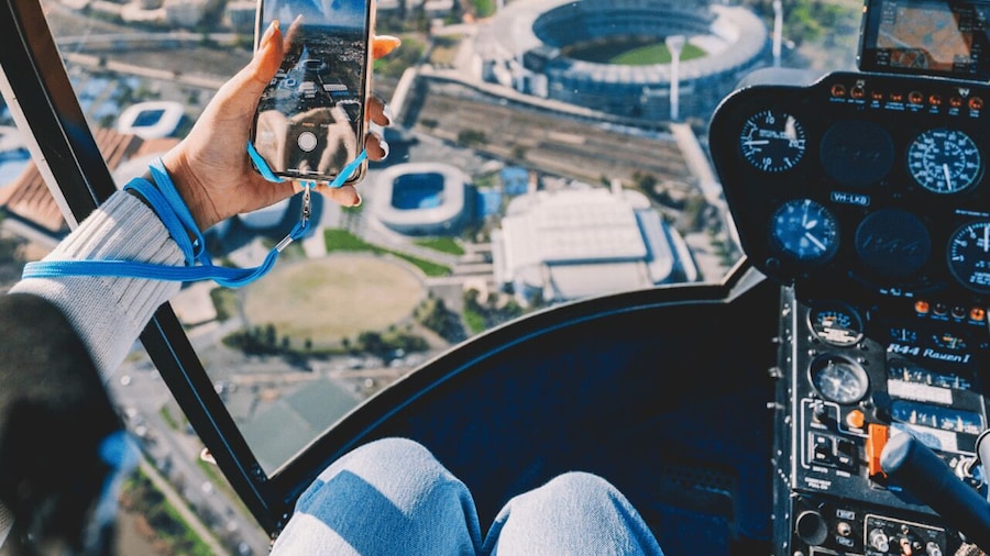 Melbourne: Private City Skyline and Bay Helicopter Ride