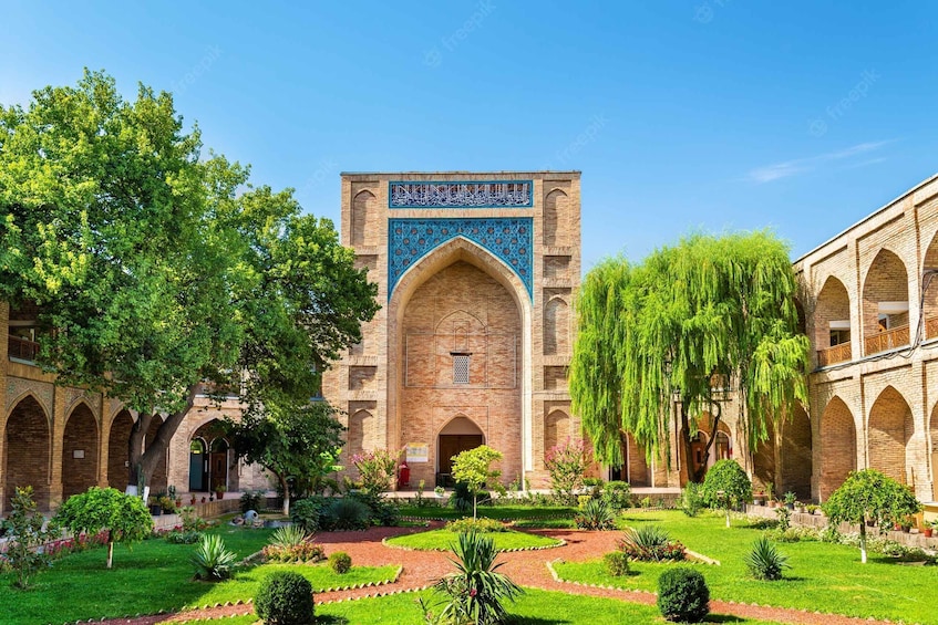 Tashkent: Private Sightseeing Day Tour