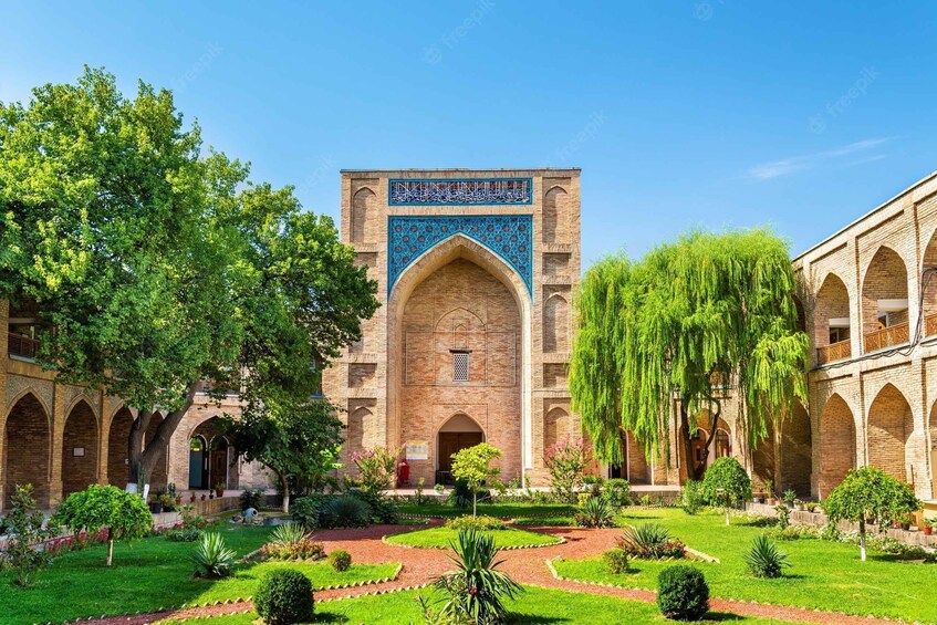 Tashkent: Private Sightseeing Day Tour