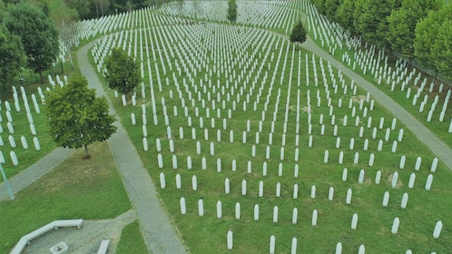 Von Sarajevo aus: Tagesausflug nach Srebrenica