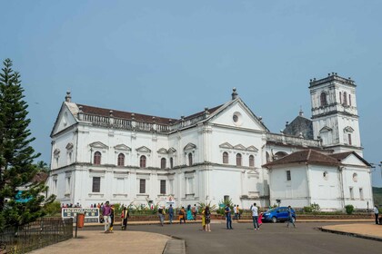 Goa Shore excursions : All-inclusive Small Group tour