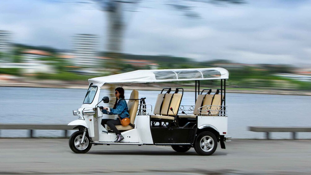 Picture 2 for Activity Porto: City to the Ocean Tuk-Tuk Tour