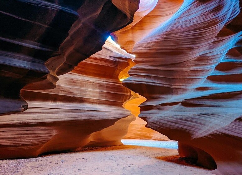 From Las Vegas Antelope Canyon X and Horseshoe band day tour