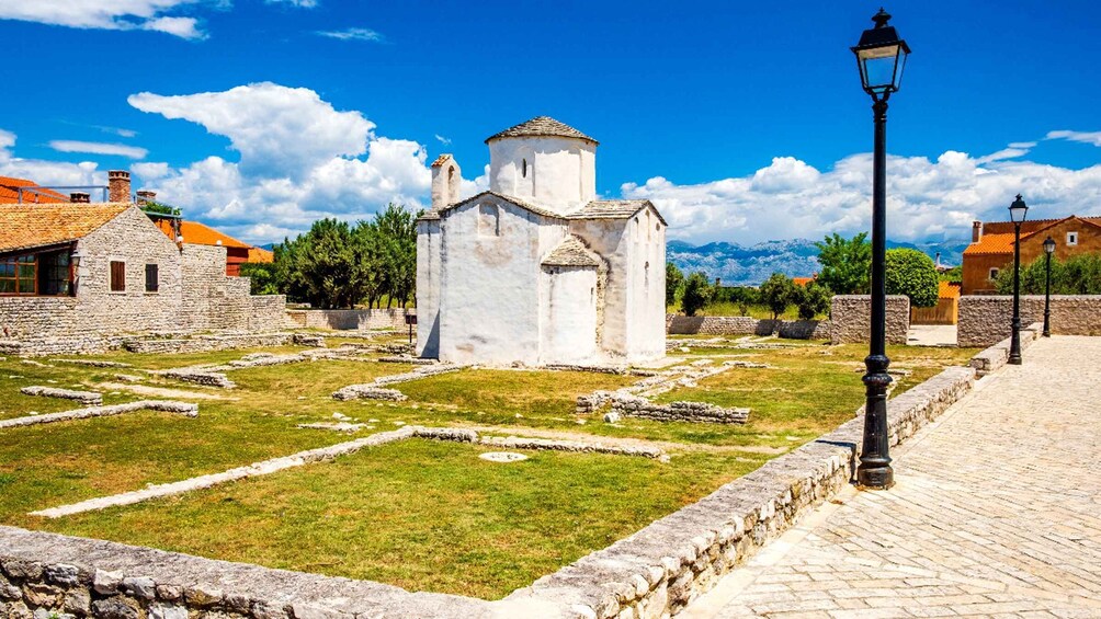 Picture 21 for Activity From Zadar: Sightseeing trip to historic Nin with return