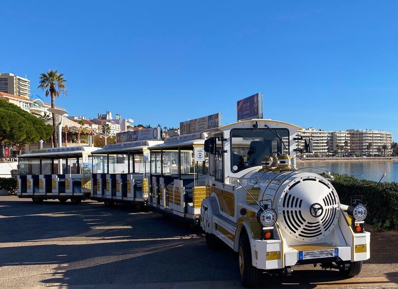 Picture 2 for Activity Saint-Raphaël : The Little Train of Saint Raphaël Tour