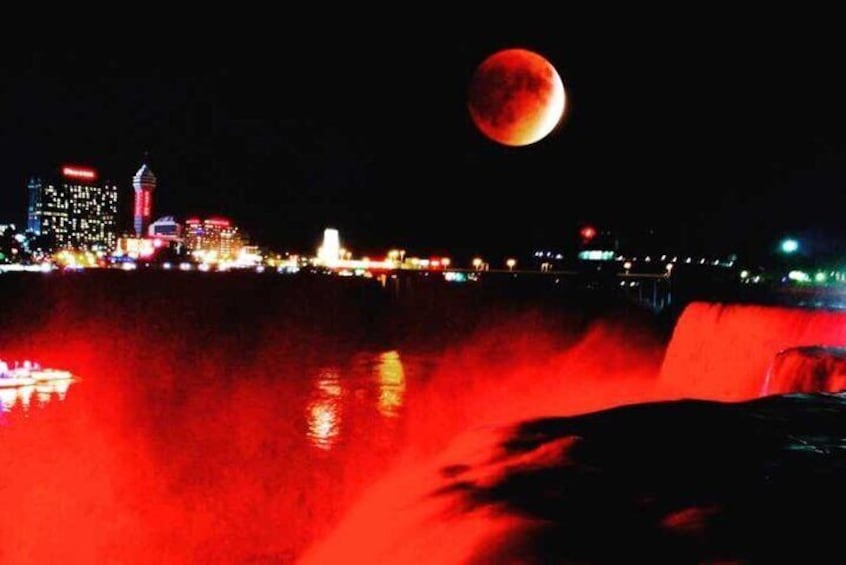 Niagara Falls USA Tour: Boat Ride, Cave, Light Show & Fireworks