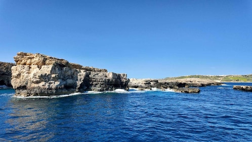 Malta: Comino, Blue Lagoon, Crystal Lagoon & Caves Cruise