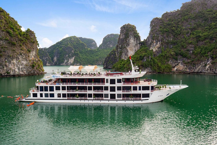 Picture 1 for Activity Ha Long: Lan Ha Bay and Viet Hai Village 3-Day 5-Star Cruise