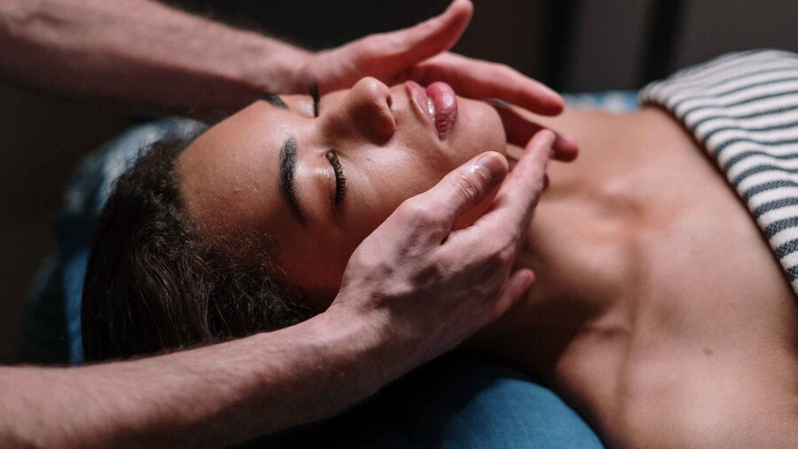 Puerto Princesa: Relaxing Massage with optional transfers