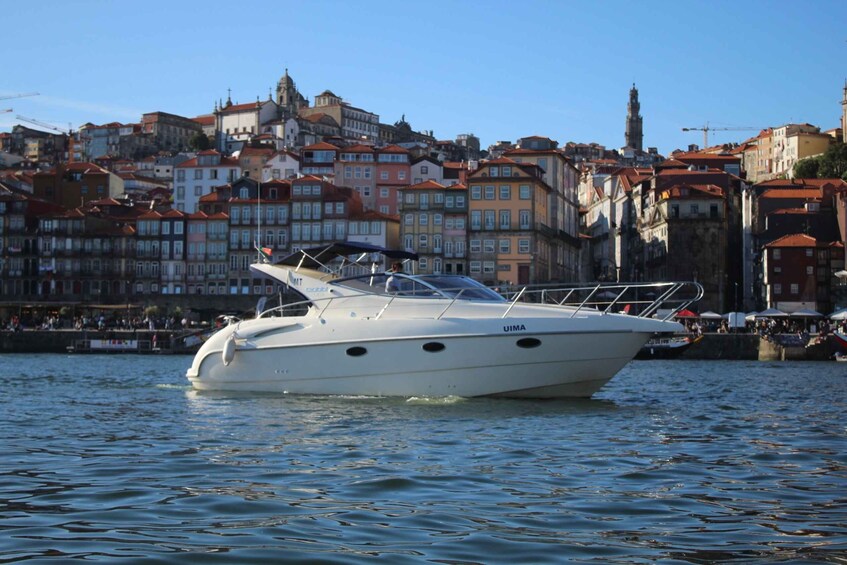 Porto: Private Yacht Cruise in the Douro River