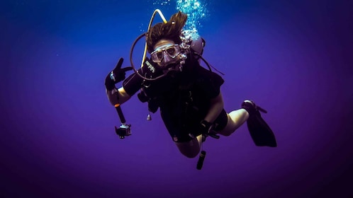 Hurghada: 1 or 2-Day Diving Package with Pickup and Meals