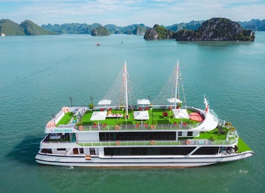 Ha Long Bay: Luxury Day Cruise, Caves, Jacuzzi, Buffet Lunch