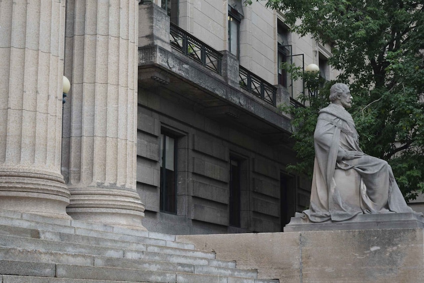 Picture 3 for Activity Winnipeg: Manitoba Legislative Grounds Audio Walking Tour