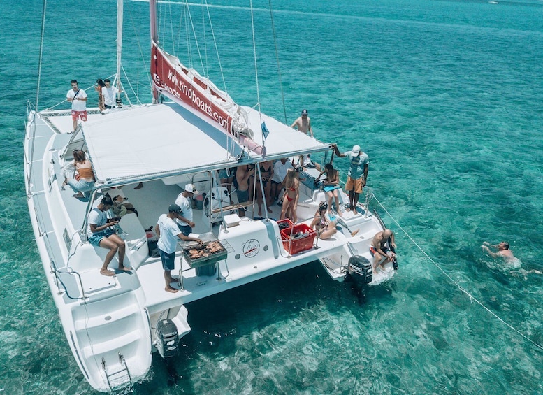 Picture 5 for Activity Mauritius: Catamaran Day Cruise to lle aux Cerfs with Lunch