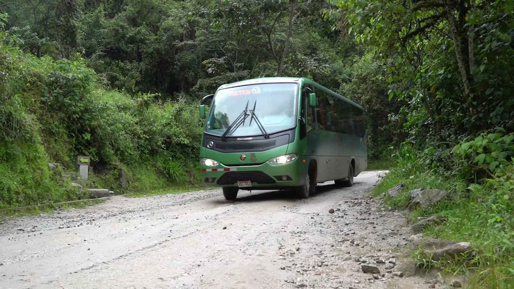 From Aguas Calientes: Round-trip Bus ticket to Machu Picchu