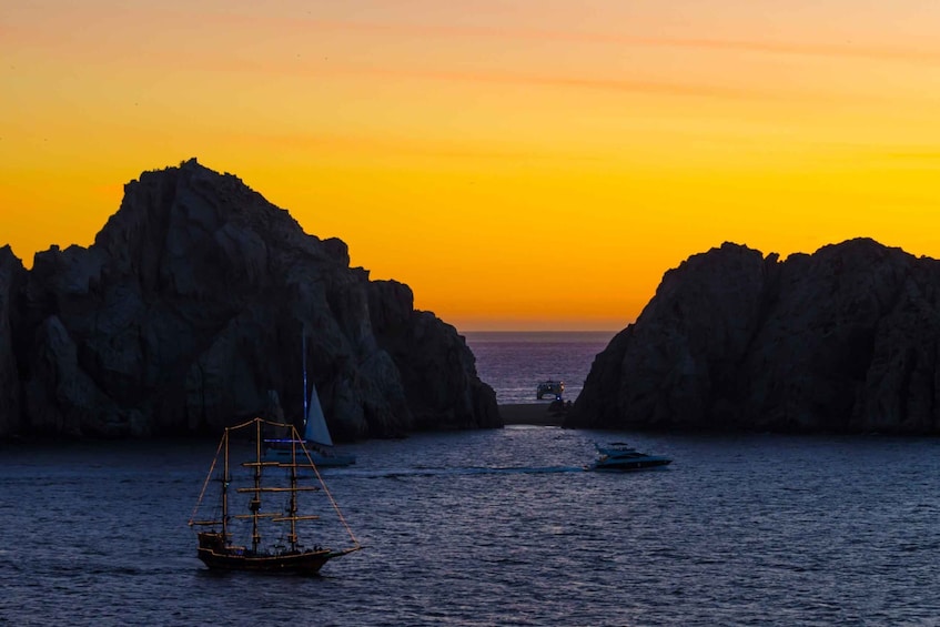 Picture 5 for Activity Cabo San Lucas: Sunset Dinner Cruise with Domestic Open Bar