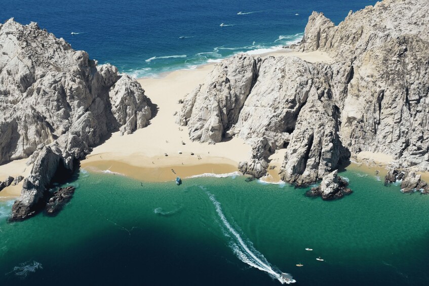 Picture 9 for Activity Cabo San Lucas: Sunset Dinner Cruise with Domestic Open Bar