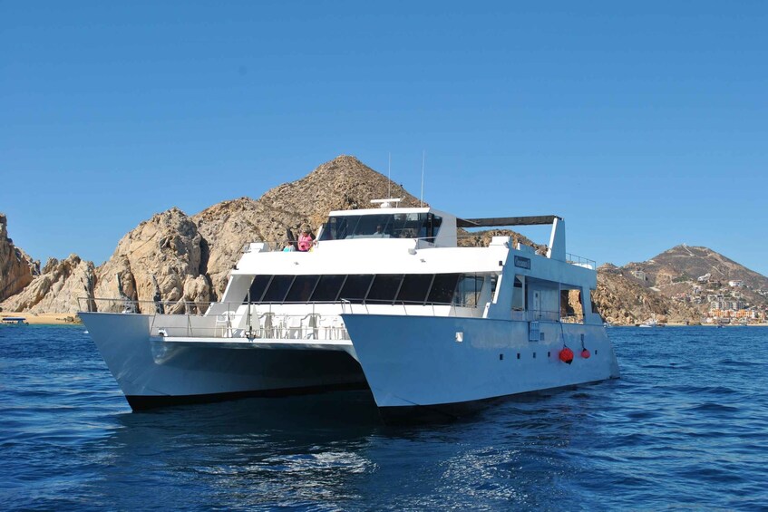 Picture 6 for Activity Cabo San Lucas: Sunset Dinner Cruise with Domestic Open Bar