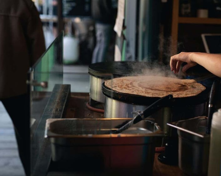 Nantes Traditional Food Group Walking Tour