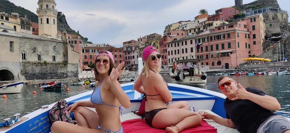 Picture 7 for Activity Cinque Terre: Afternoon Boat Tour with brunch on board