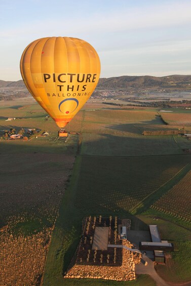 Picture 2 for Activity Yarra Valley: Hot Air Balloon Experience