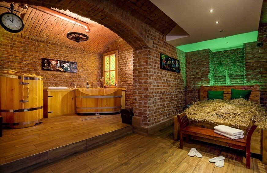 Picture 1 for Activity Prague: Private Beer and Wine Spa Experience with Drinks