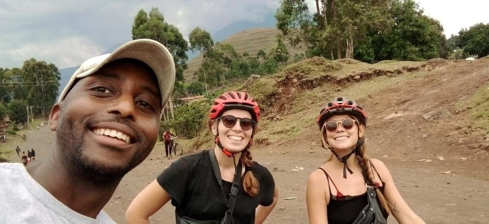 Kisoro: Half-Day Hidden Gems Bike Tour