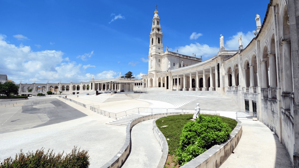 Picture 1 for Activity Private 6-hour tour of Fatima from Porto with Hotel pick up