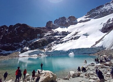 La Paz: Charquini Mountain Guided Hike