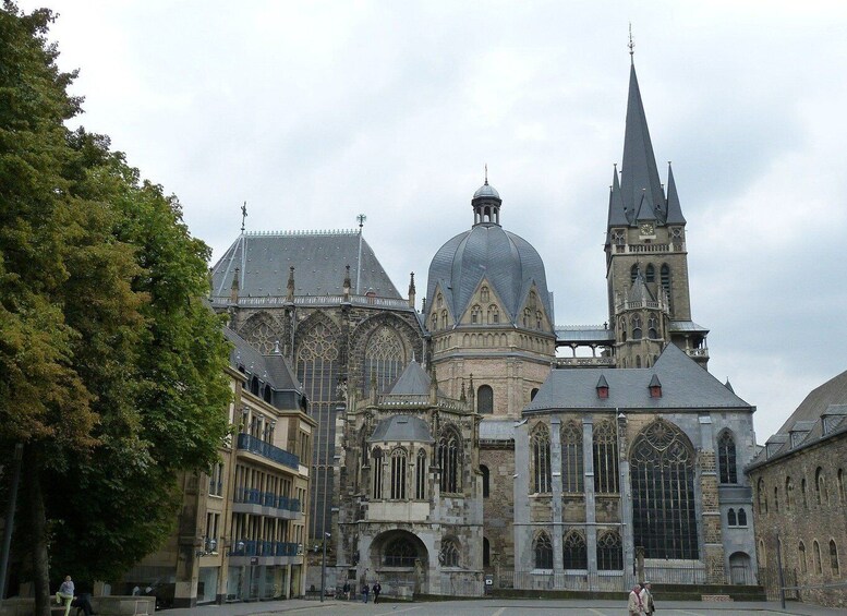 Aachen: Private Walking Tour With A Professional Guide