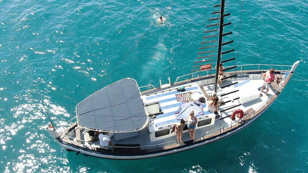 Picture 1 for Activity Funchal: Sunset Tour on Traditional Madeiran Boat w/ Drinks