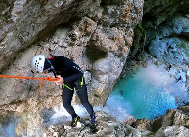 Bovec: Beginner's Canyoning Guided Experience in Fratarica