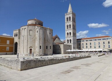 Privat tur til Zadar og Šibenik fra Split