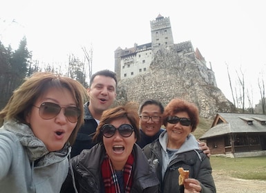 Bucharest: Peleș & Bran Castles & Brasov City Private Tour