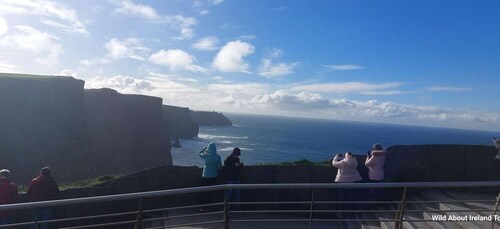 Galway : Falaises de Moher croisière, château de Bunratty et parc folkloriq...