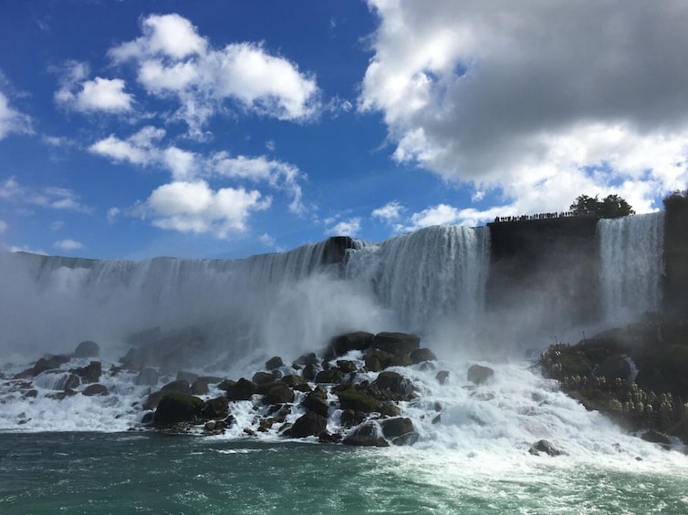 Niagara Falls 2 Days 1 Night Highlight Bus Tour from New York 