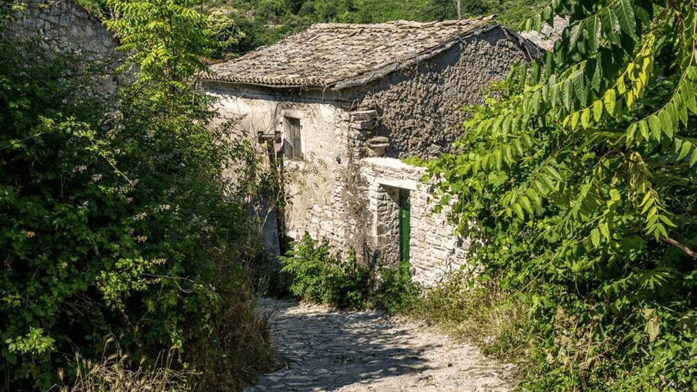 Picture 22 for Activity From Chania: Rethymno - Argiroupolis Village - Kournas Lake